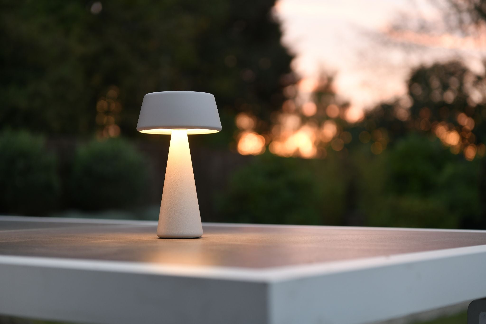 Extreme Lounging B-Outdoor Lamp Silver White